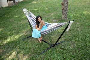 Unfolding the Benefits of the Best Portable Hammock With Stand