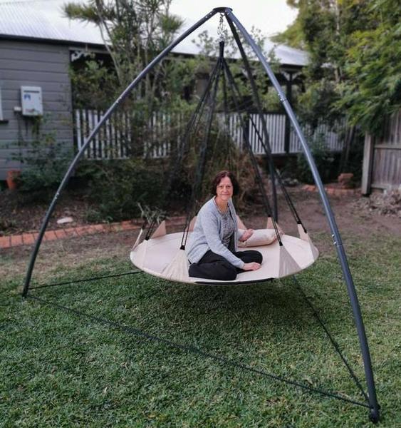 150cm Beige Open Hangout with Curved Tripod Stand