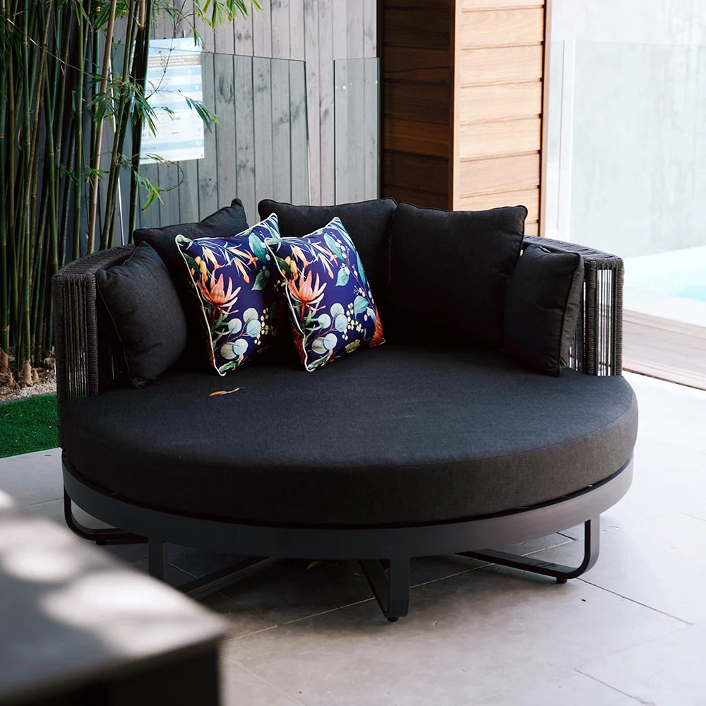 Swansea Outdoor Round Rope Daybed Sun Lounge – 160cm