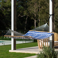 king-size-blue-stripes-coloured-quilted-spreader-bar-hammock-outdoor