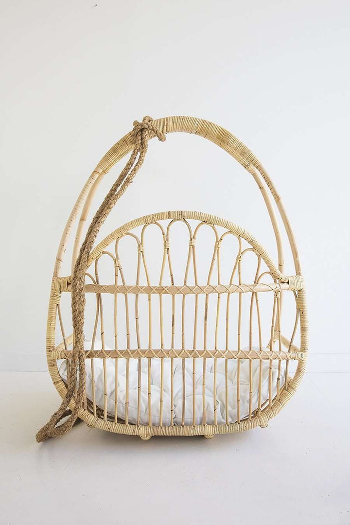 Punawai Hanging Swing Egg Chair