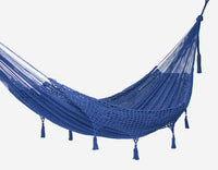 deluxe-queen-outdoor-cotton-hammock-in-blue-white-bg