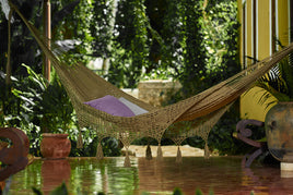 deluxe-king-outdoor-cotton-hammock-in-cedar