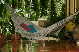 deluxe-queen-outdoor-cotton-hammock-in-dream-sands