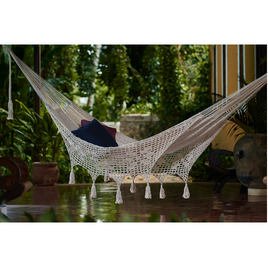 deluxe-queen-outdoor-cotton-hammock-in-cream